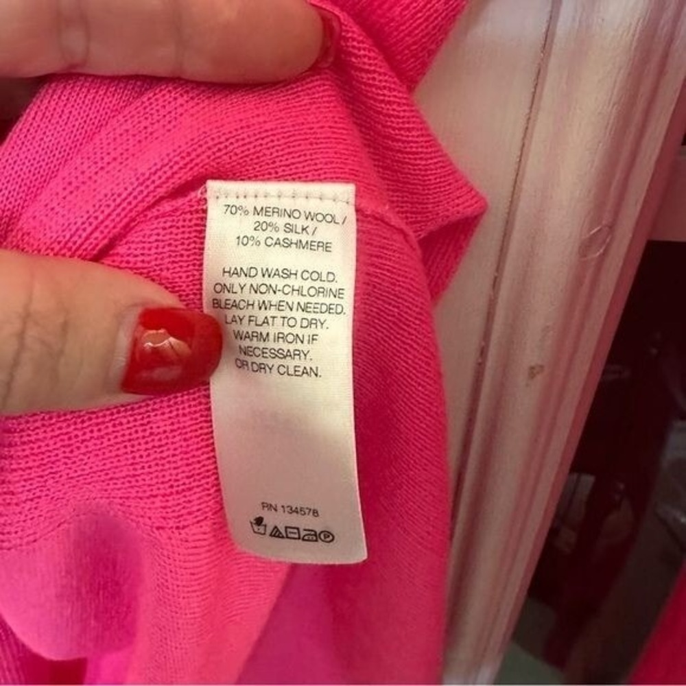 Vineyard Vines Cashmere Blend Sweater XS Pink V Neck Lightweight‎ Soft Preppy - Picture 6 of 6